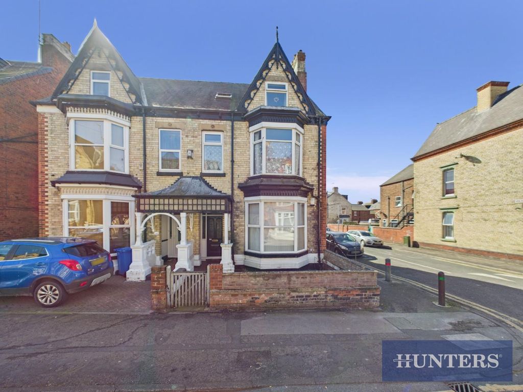 Property photo 1 of 13 Cam05333G0-Pr0023-Still016.Jpg
