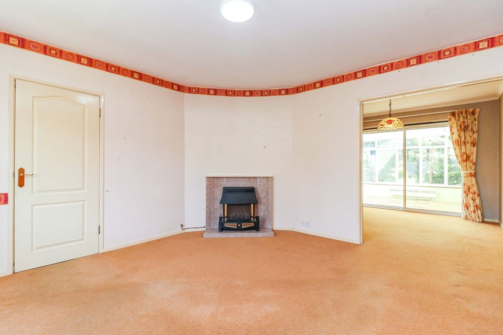 Property photo 3 of 14 Living Room