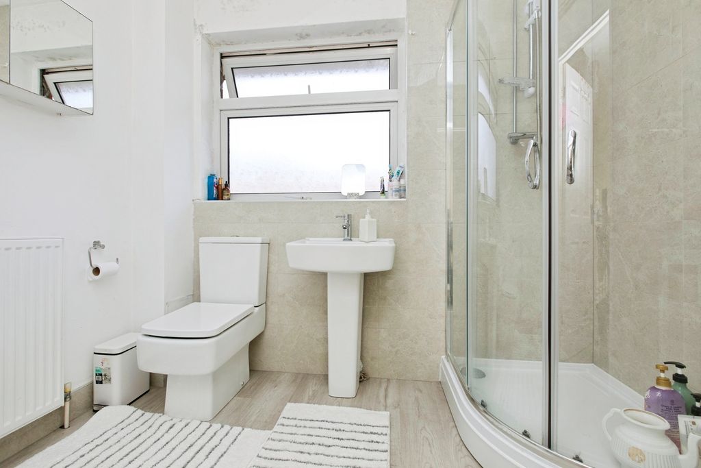 Property photo 2 of 20 Pbox-Img.Jpg