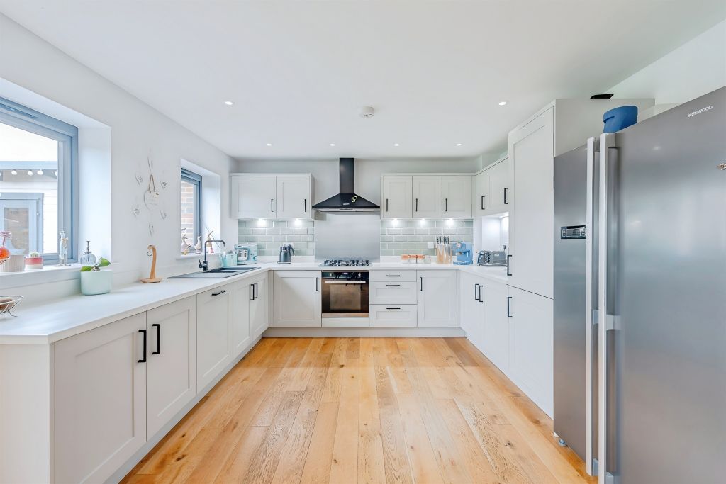 Property photo 3 of 18