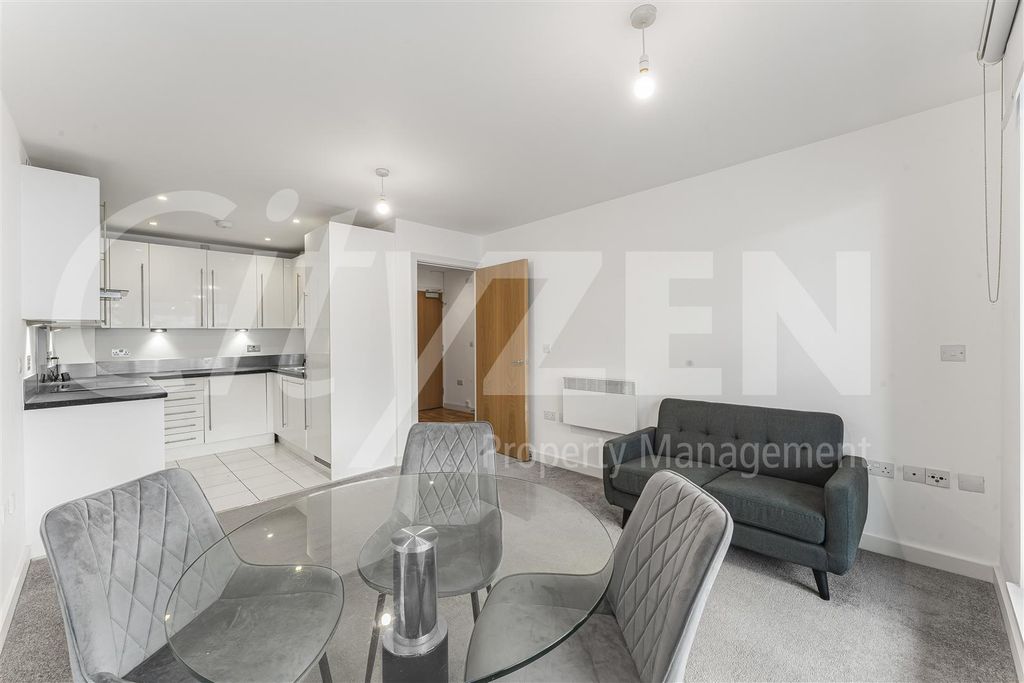 Property photo 1 of 11 Reception Room