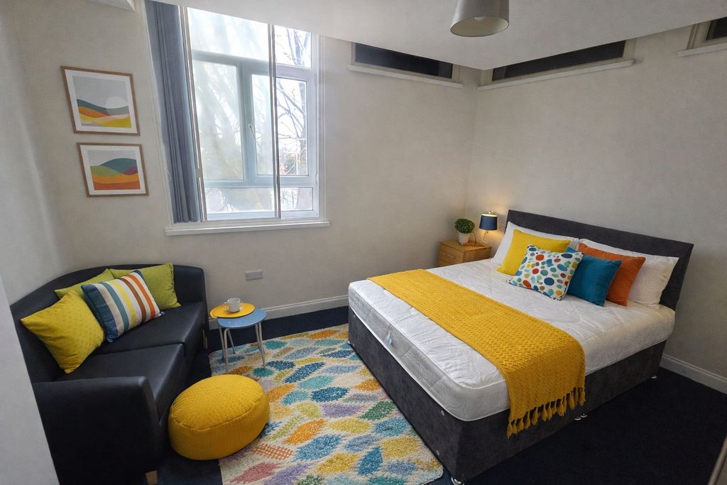 Property photo 1 of 4