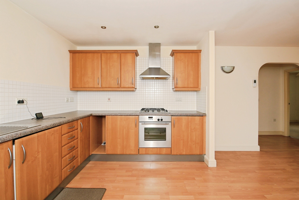 Property photo 2 of 10 Kitchen