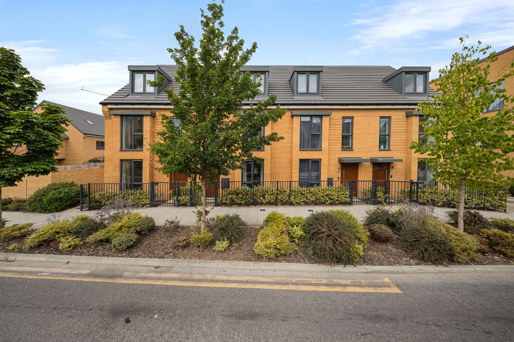 Property photo 1 of 22 4116431