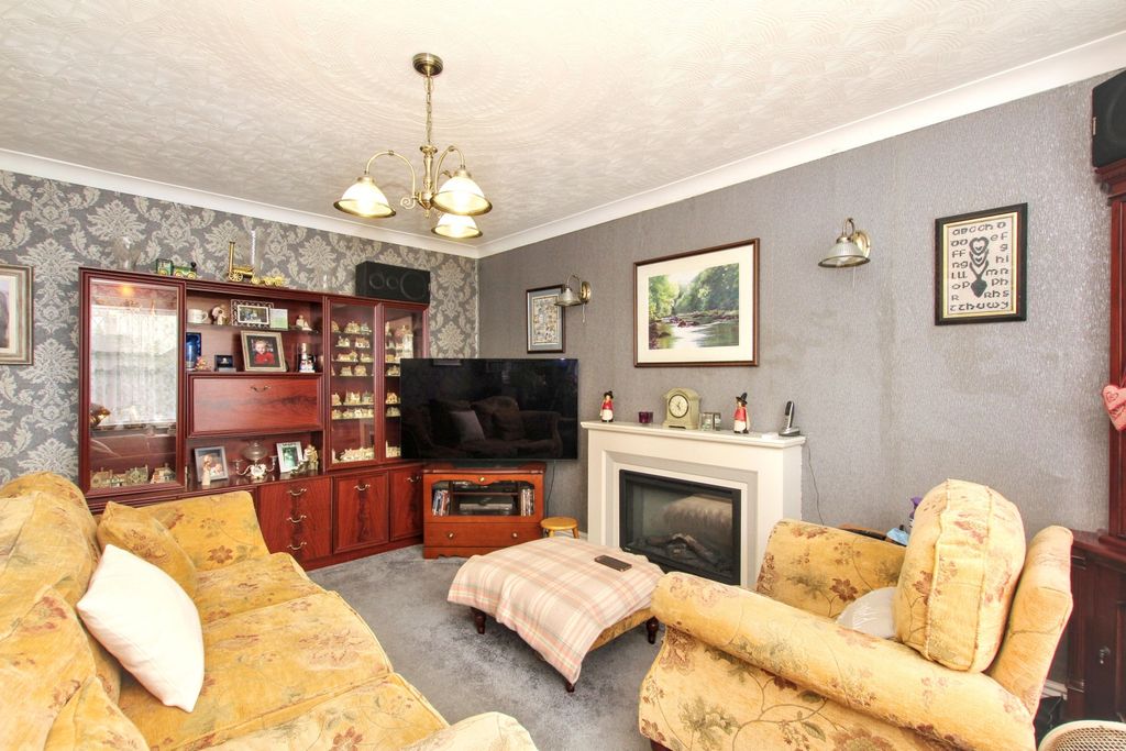 Property photo 3 of 17 Image 3