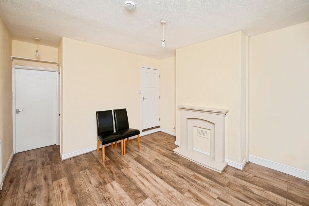 Property photo 3 of 14 Pbox-Img.Jpg