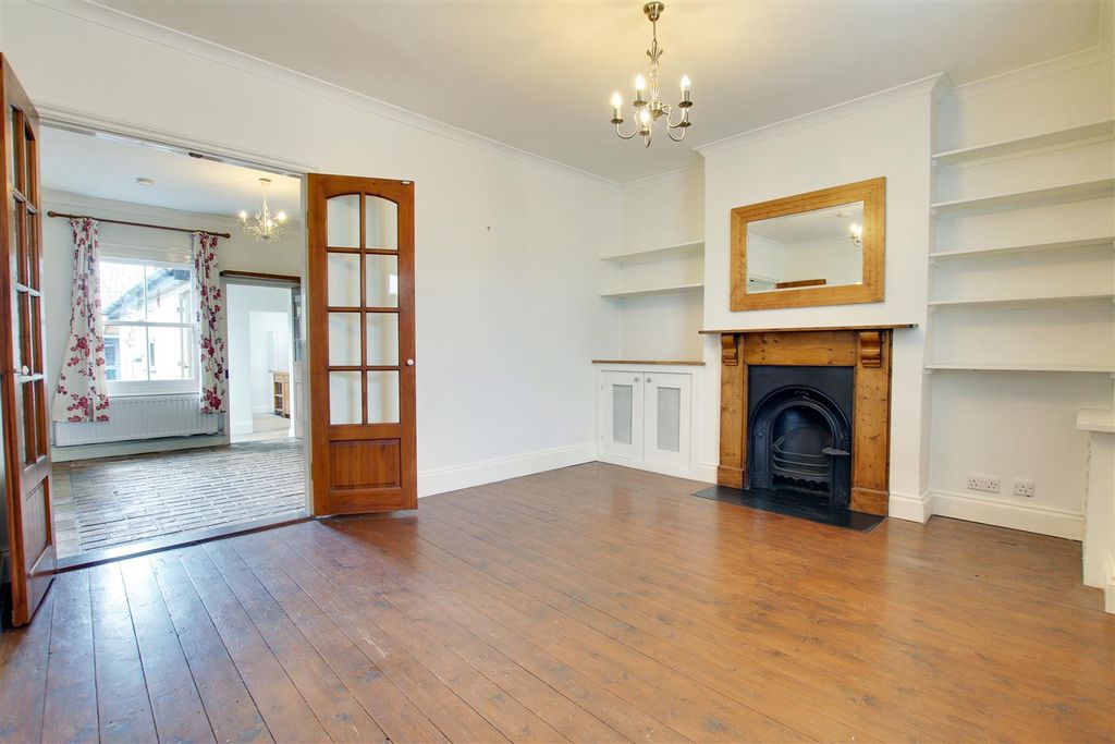 Property photo 2 of 21 Img_0671-Img_0673.Jpg
