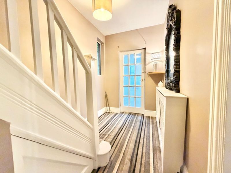 Property photo 3 of 20 Entrance Hall View 2