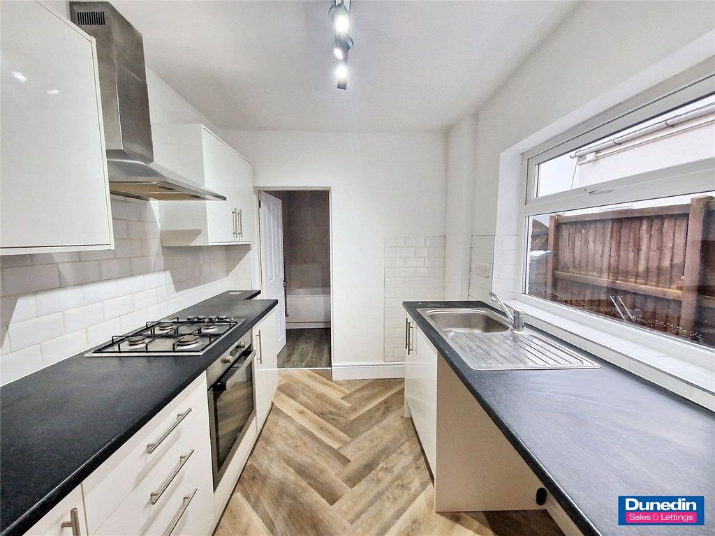 Property photo 2 of 14 Picture No. 01