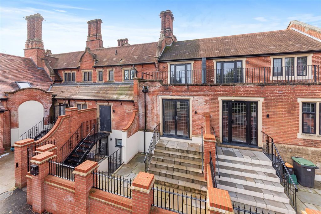 Property photo 1 of 6 2 High Hilden House 14.Jpg