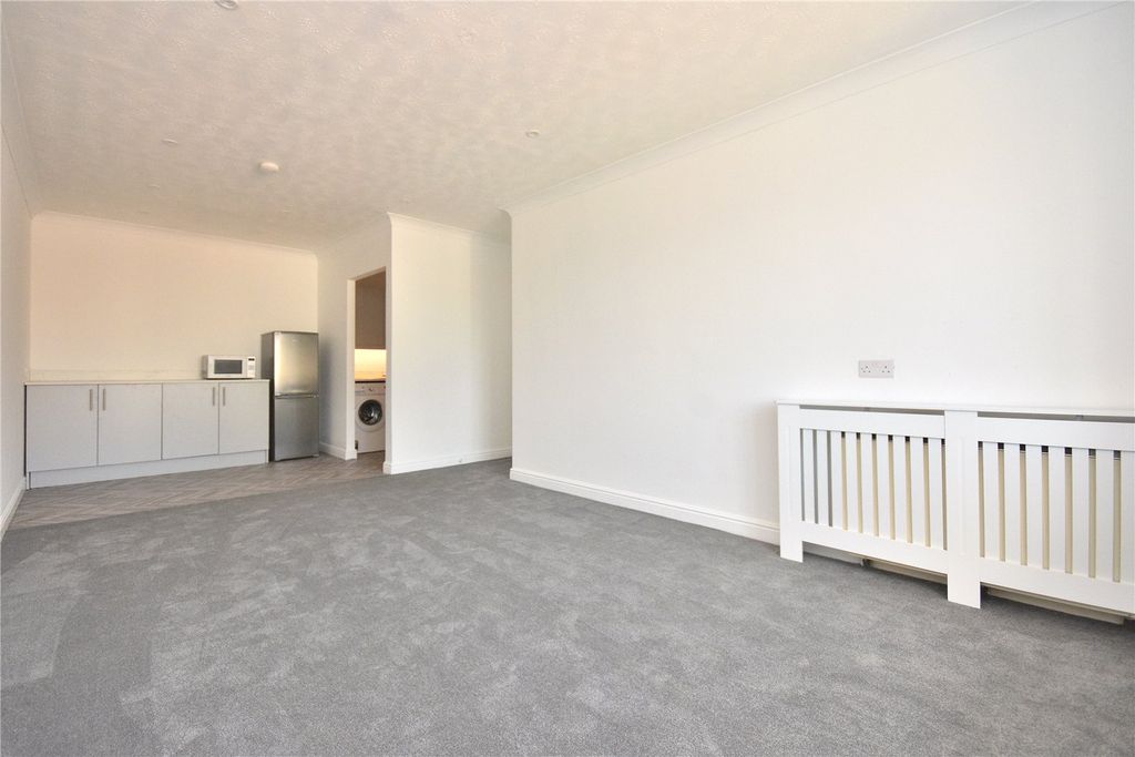 Property photo 2 of 11 Picture No. 45