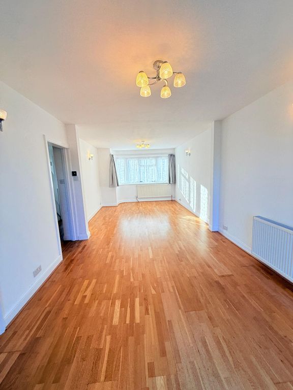 Property photo 2 of 16 Gallery