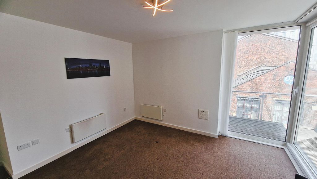 Property photo 3 of 37 Living Room