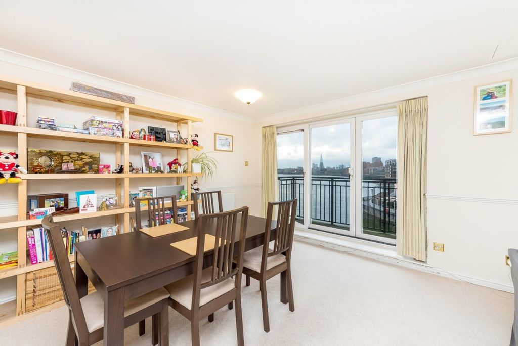 Property photo 3 of 6 Dining Area