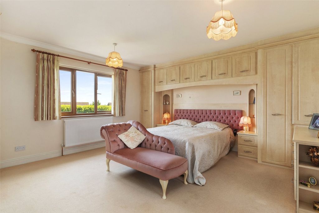 Additional image 19 of 5 bed detached house for saleNeyland Road, Steynton, Milford Haven, Pembrokeshire SA73
