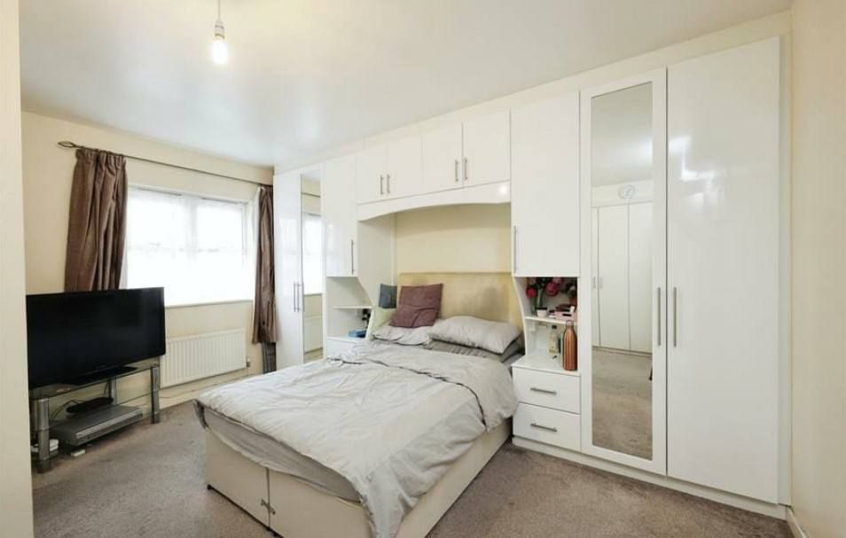 Property photo 3 of 16 Gallery