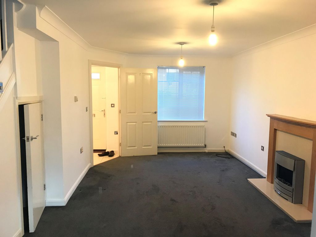 Property photo 3 of 5 Living Room