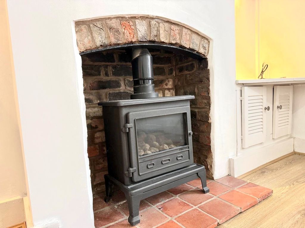 Property photo 3 of 9