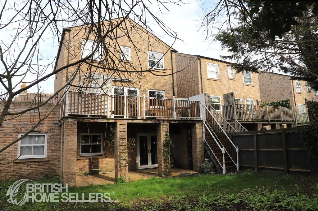 Property photo 2 of 24 Picture No. 26