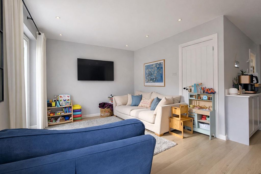 Property photo 3 of 18 Chatgpt Image Feb 17, 2026, 02_04_02 Pm.Png