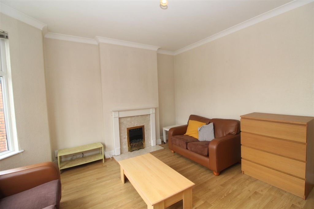Property photo 3 of 12 Img_9966.Jpg