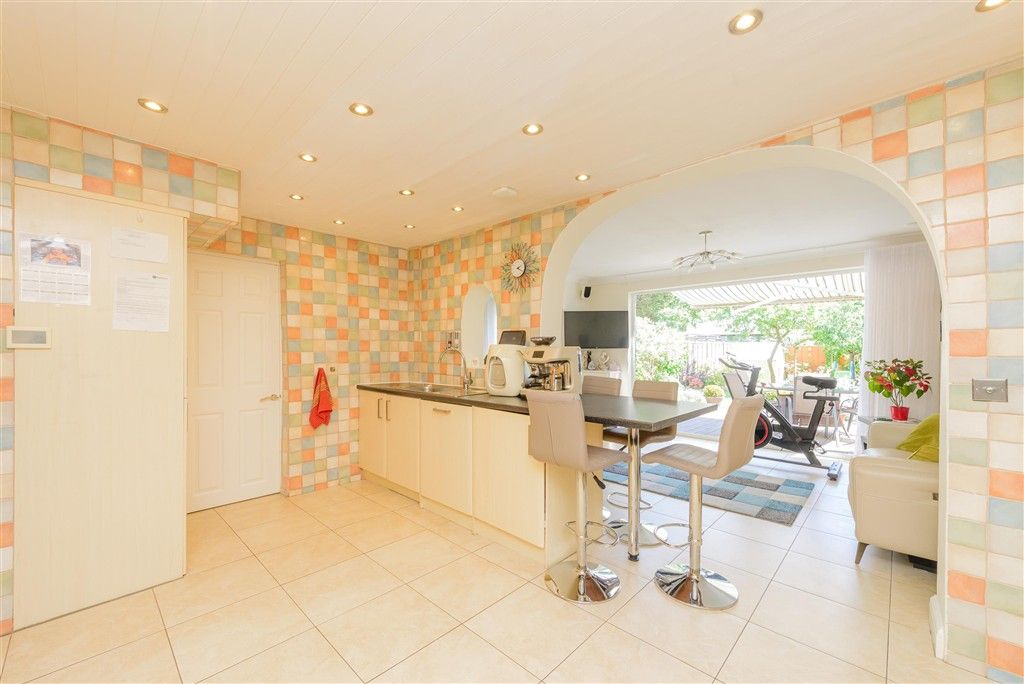 Property photo 3 of 12 Kitchen/Diner
