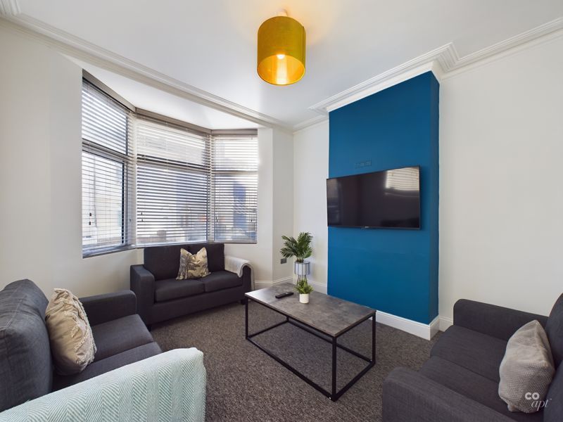 Property photo 3 of 10 Photo 9