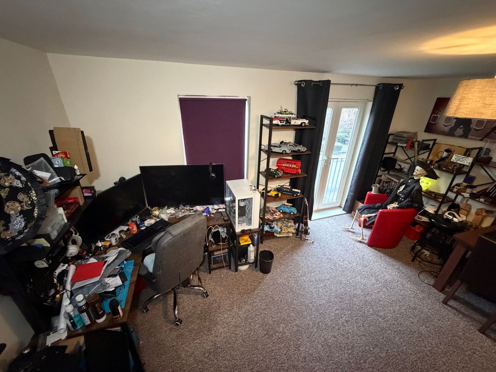 Property photo 2 of 26