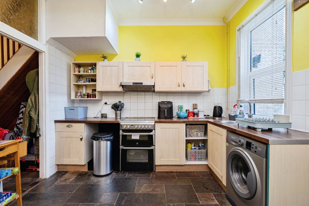 Property photo 3 of 18