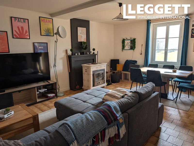 Property photo 3 of 10