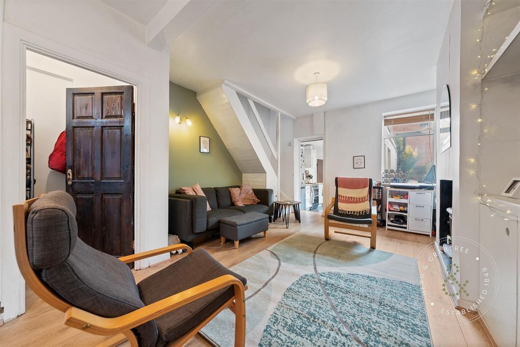 Property photo 3 of 21 Devon-Place-08.Jpg