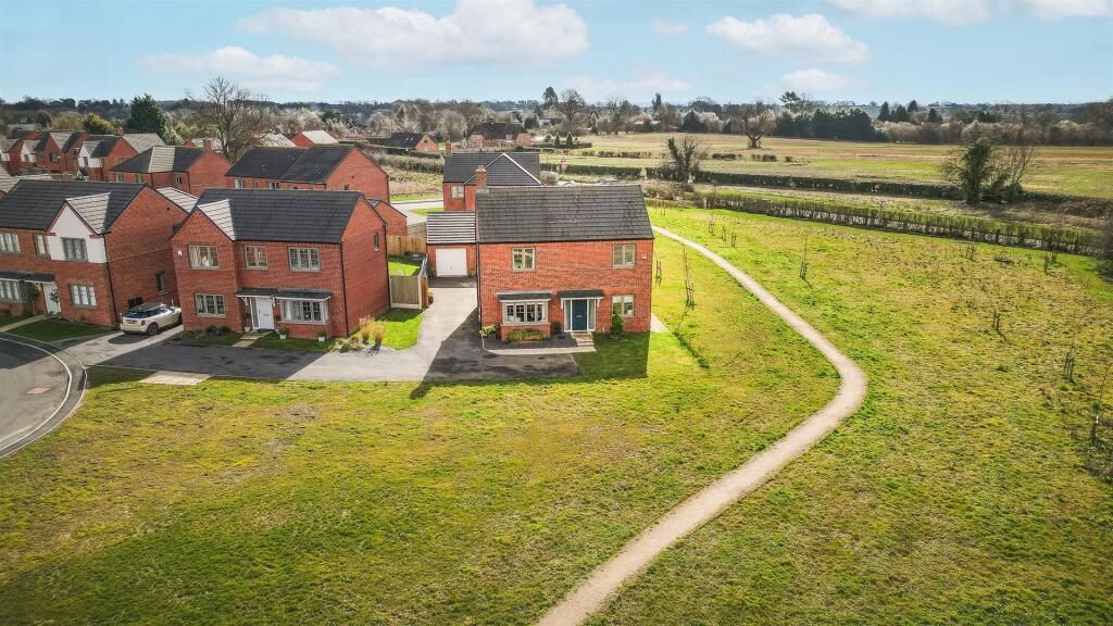 Property photo 2 of 34