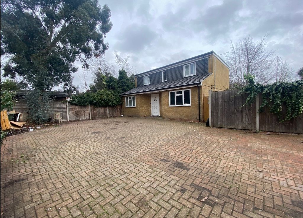 Property photo 1 of 9