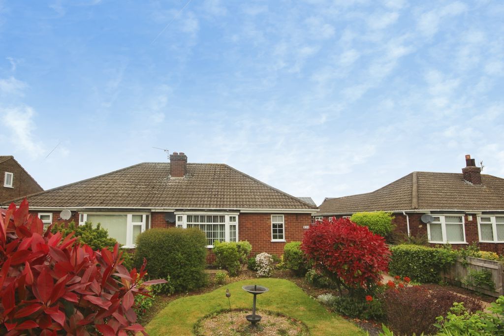 Property photo 1 of 10 Front