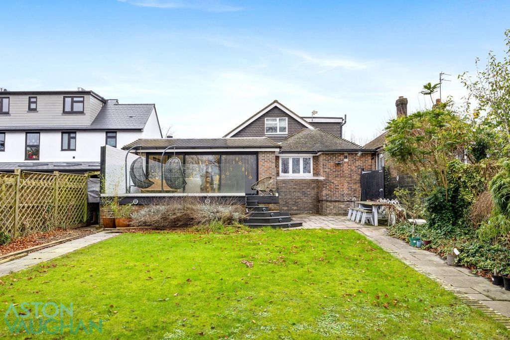 Property photo 1 of 24