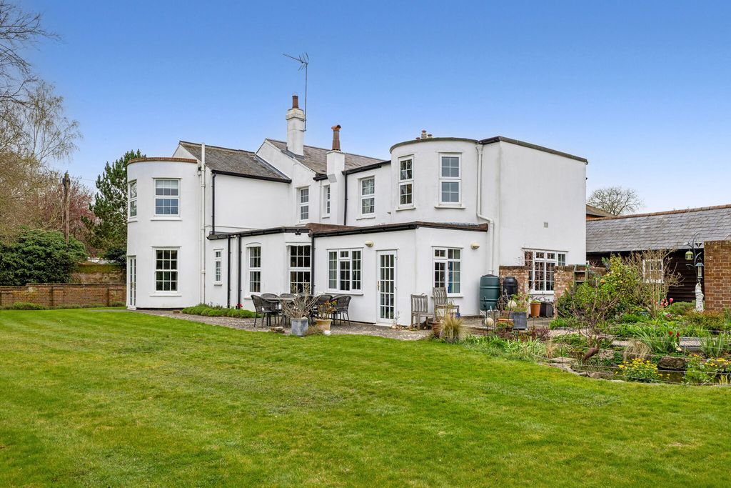 Property photo 3 of 14