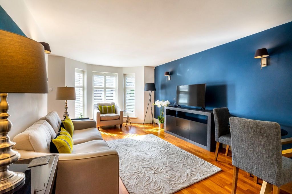 Property photo 2 of 15 4At-1.Jpg