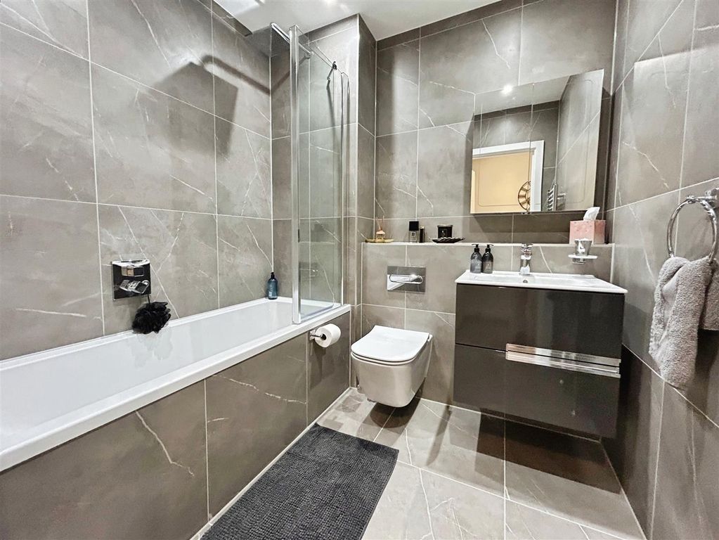 Additional image 19 of 2 bed flat for saleThe Sail, 2 Beach Drive, Ramsgate CT11
