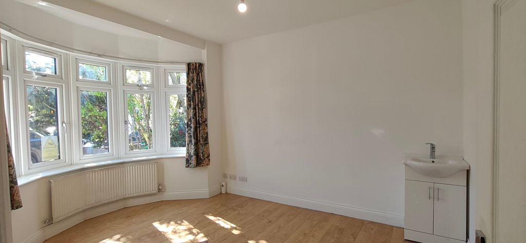 Property photo 3 of 16 Bedroom 1