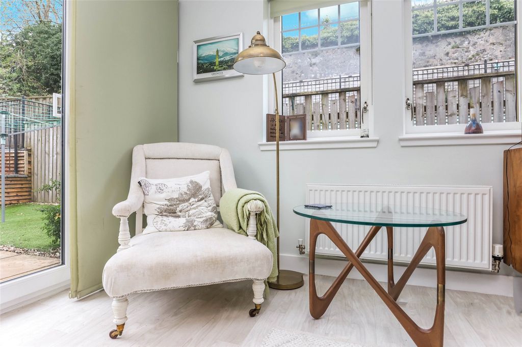 Property photo 3 of 21 Picture No. 09