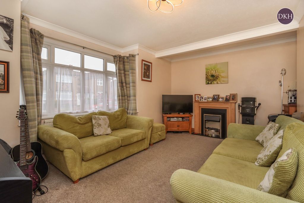 Property photo 2 of 19 Picture No. 03