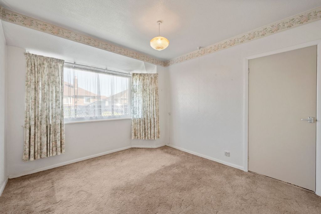 Property photo 3 of 23