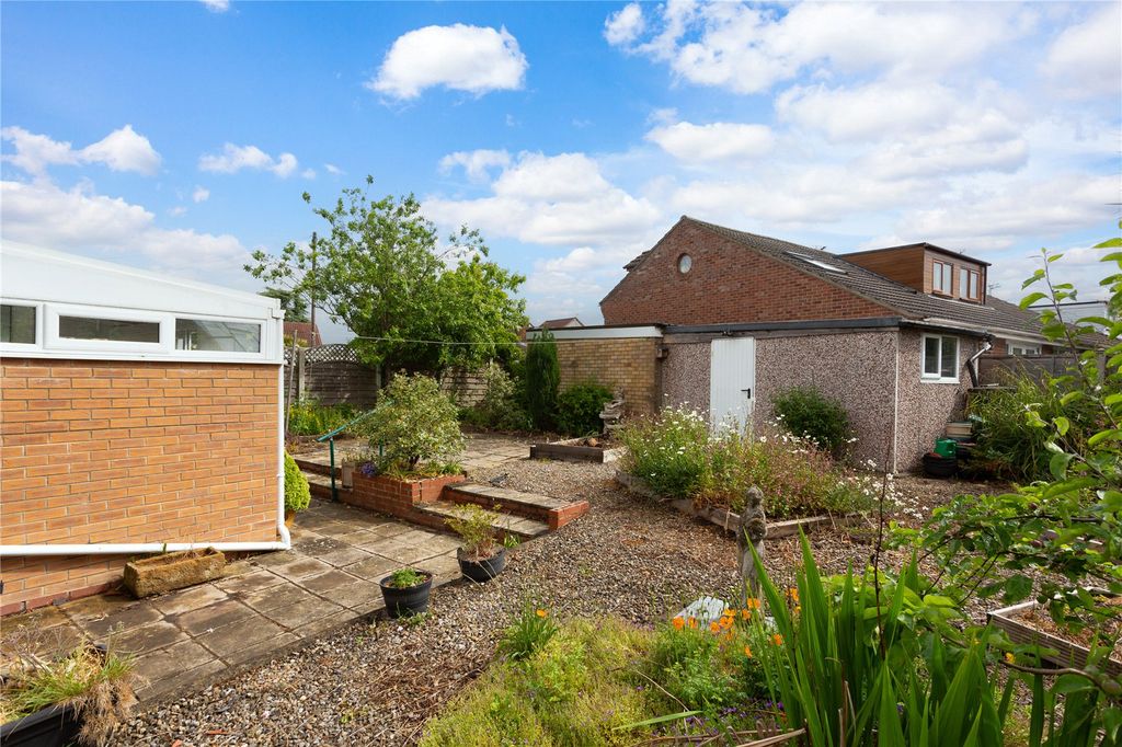 Property photo 3 of 14 Photo