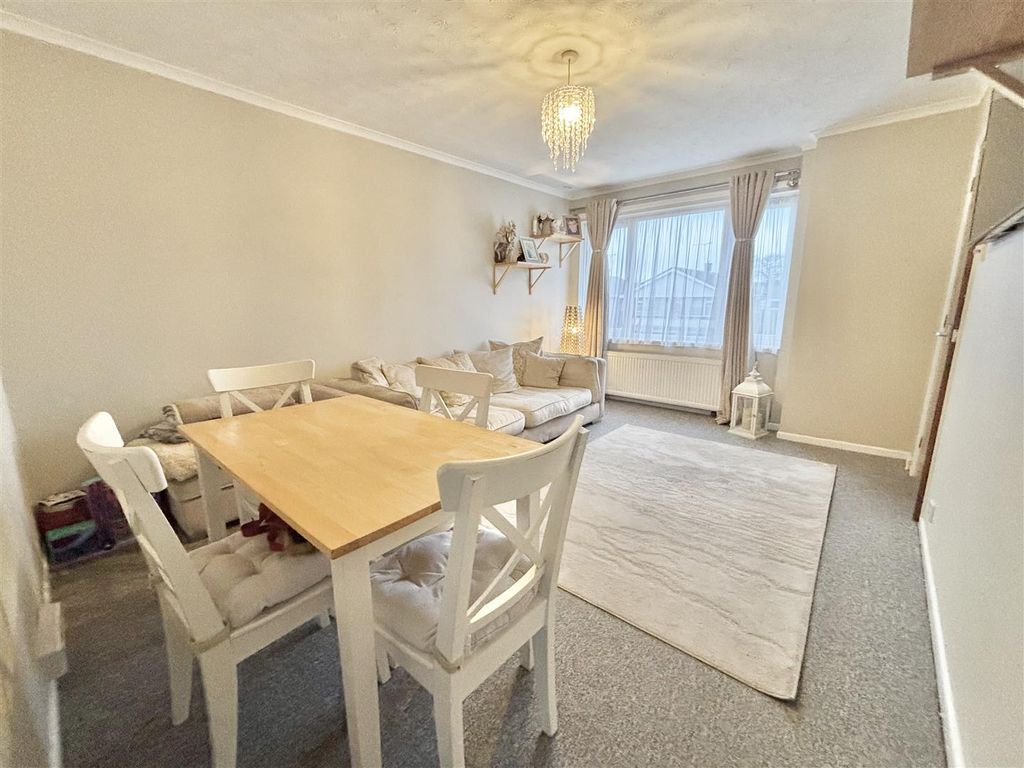 Property photo 3 of 10 Img_9824.Jpeg