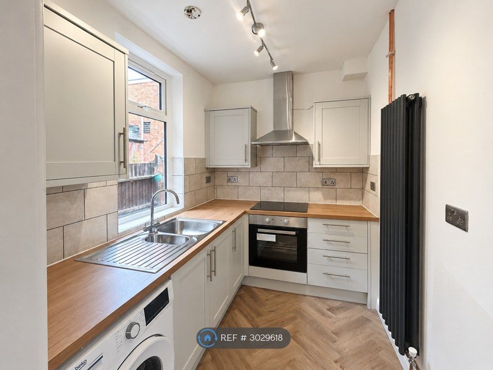 Property photo 1 of 2