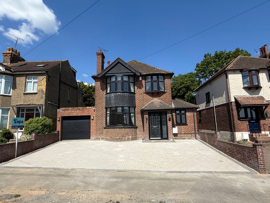 Property photo 1 of 19 Front