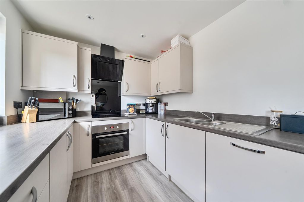 Property photo 2 of 21 1446908-7-69De4407A5Aa9.Jpg