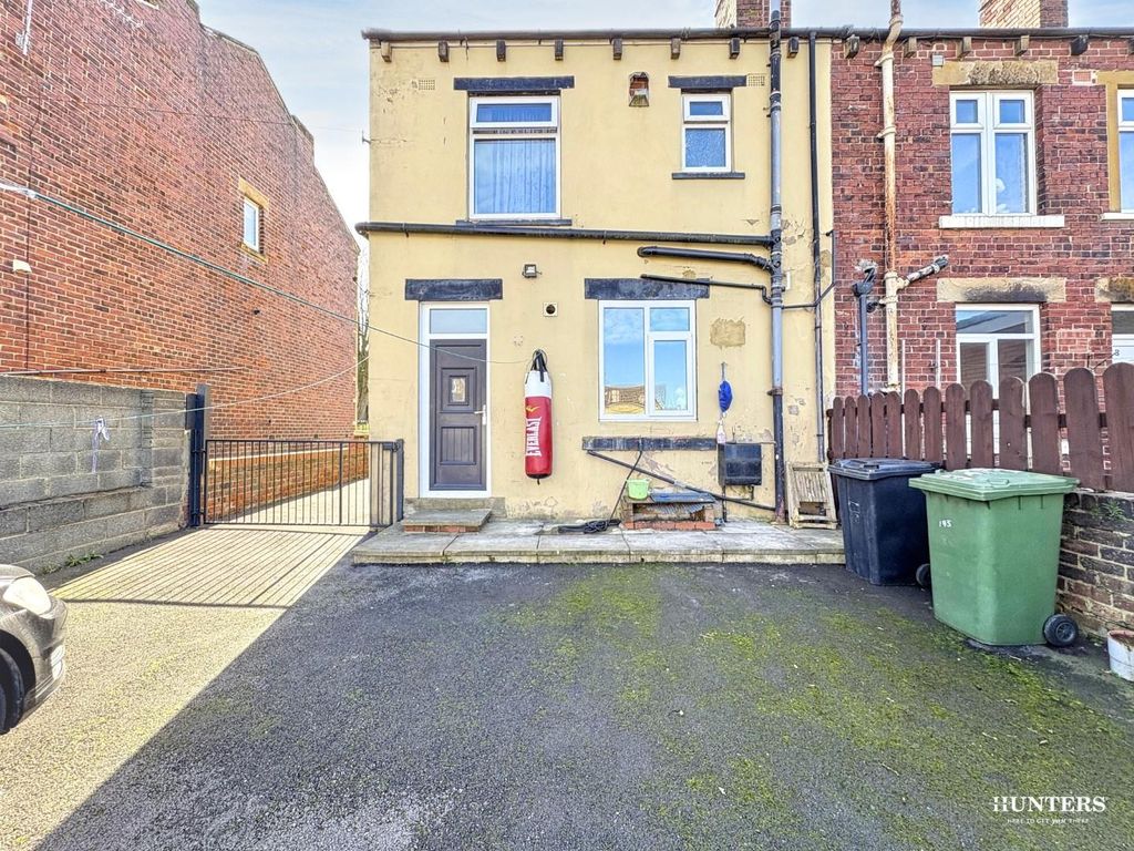 Additional image 23 of 3 bed terraced house for saleHigh Street, Heckmondwike WF16