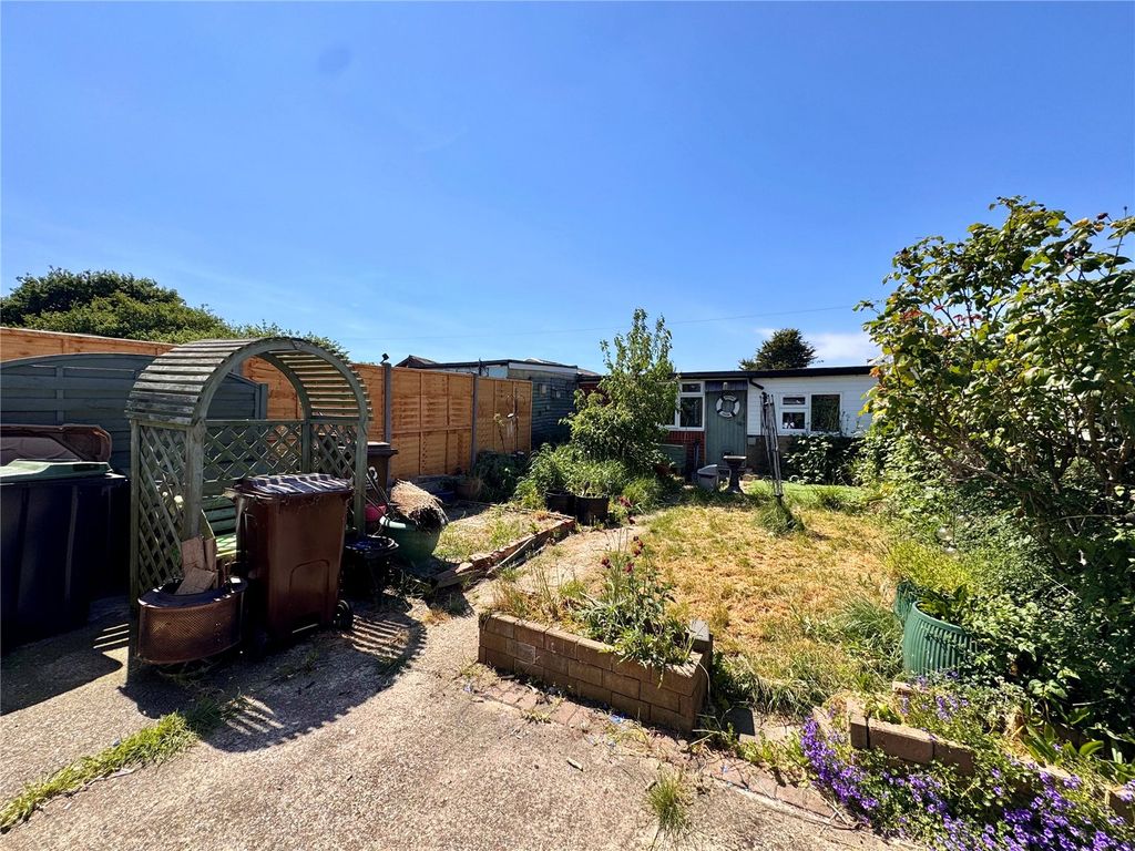 Property photo 3 of 11 Picture No. 20