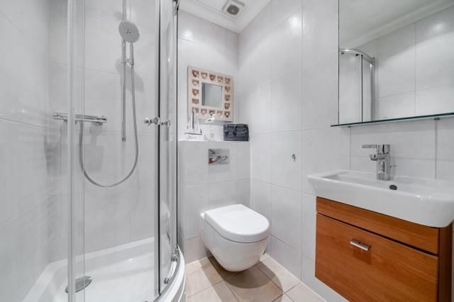 Property photo 3 of 26 Bathroom